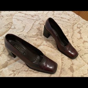 Women’s via Spiga brown shoes